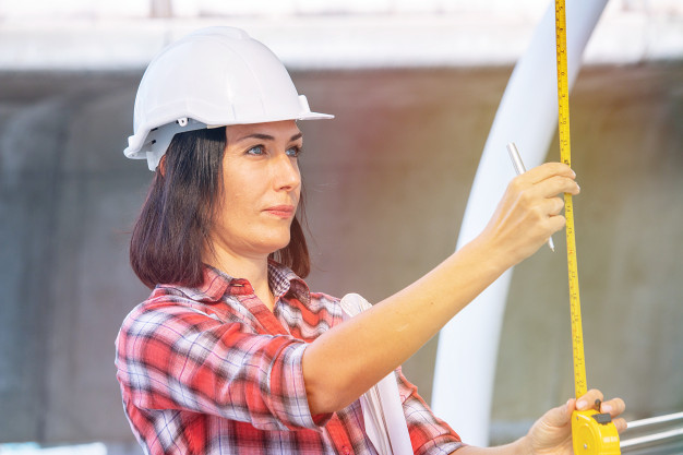 Quelle place ont les femmes dans les métiers du bâtiment ?