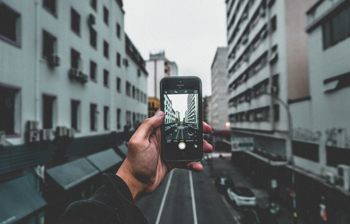 Routes intelligentes : capteurs et innovations pour une gestion optimisée du trafic